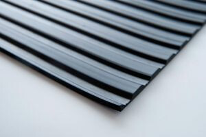 RUBBERMAT HURRICANE ECO 1200 X 10000 X 6MM