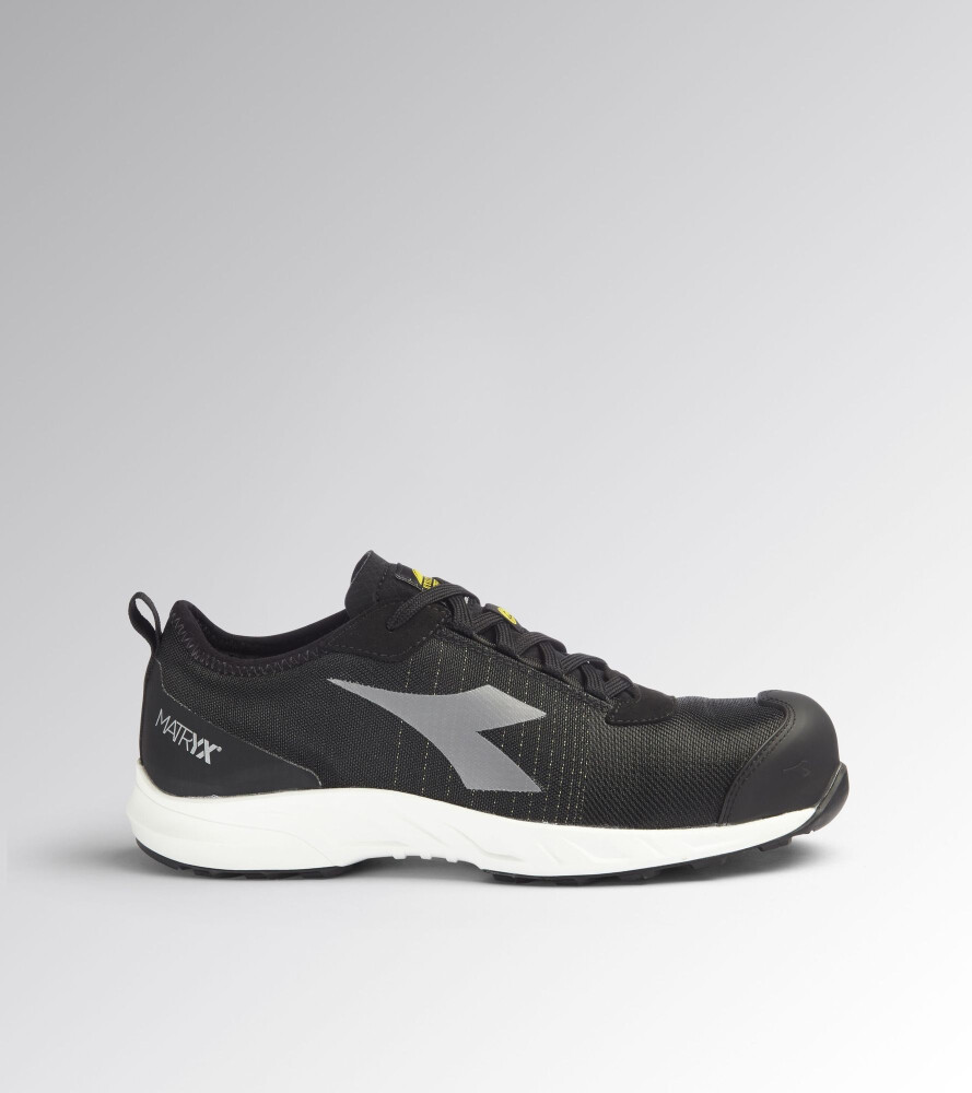 WERKSCHOEN DIADORA FLY LITEBASE MAT. 42