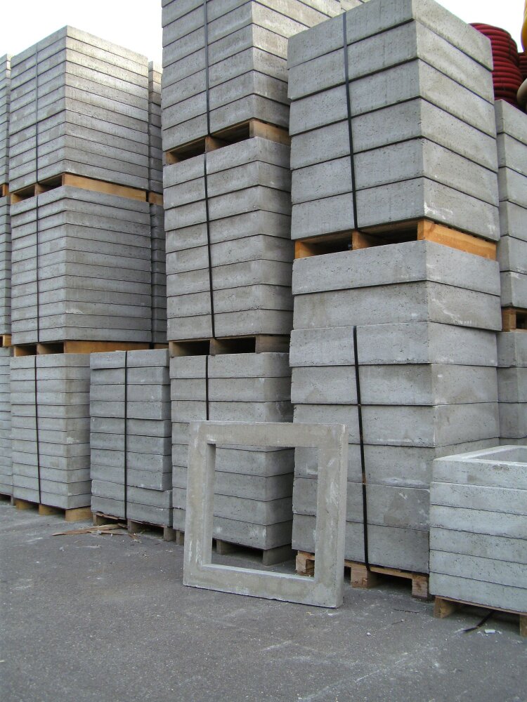 BETONNEN STELRING 80 X 80 X 20CM GEWAPEND